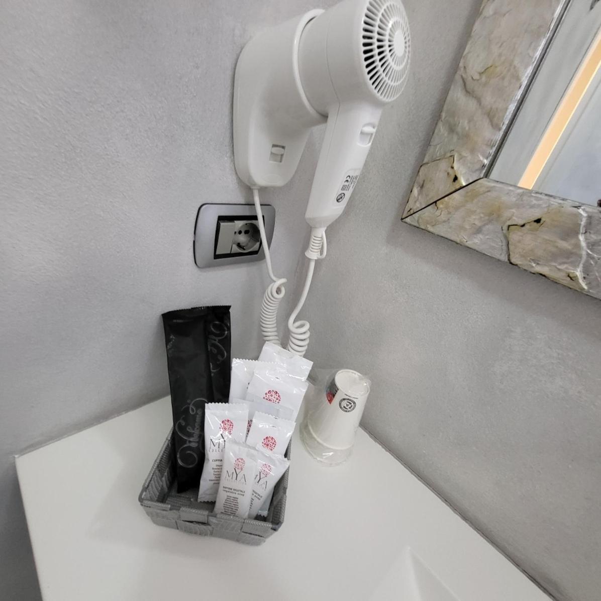 Illuvia 2 Affitta Camere Cornaredo Εξωτερικό φωτογραφία